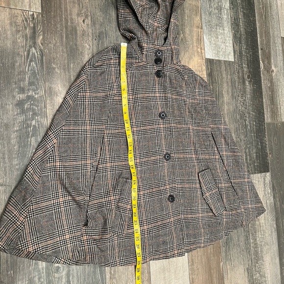 BB Dakota Calhoun Plaid Poncho Cape hoodie & pockets Size Medium Academia - Picture 7 of 11